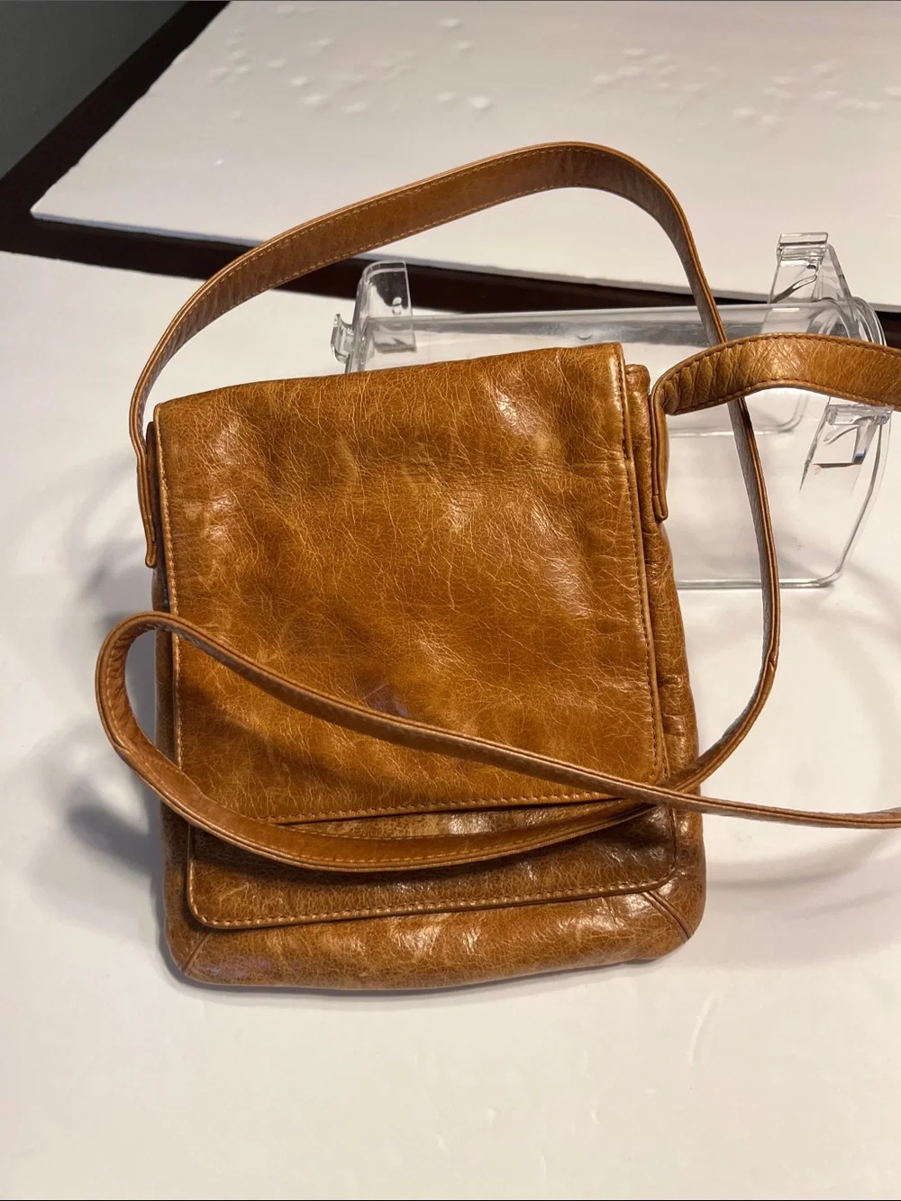 HOBO Leather Messenger Bag - Caramel Brown